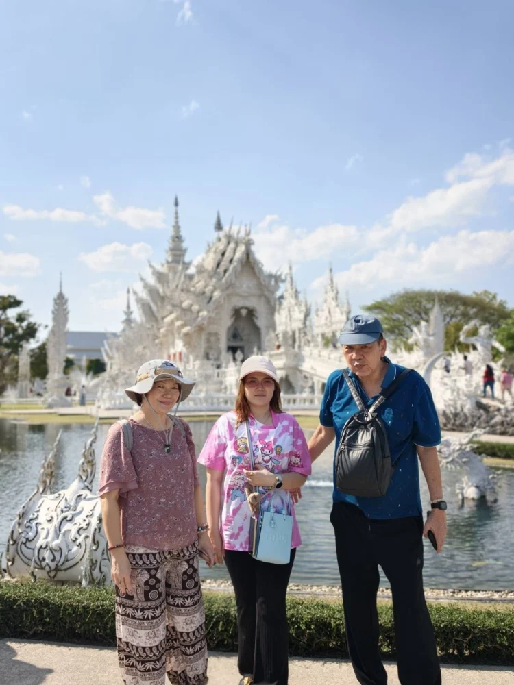 รถเช่าพร้อมคนขับแหลมพรหมเทพ