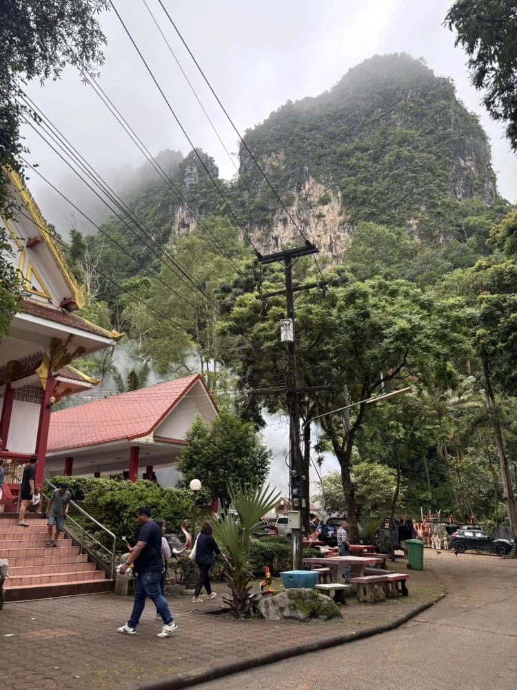 รถเช่าพร้อมคนขับเชียงราย